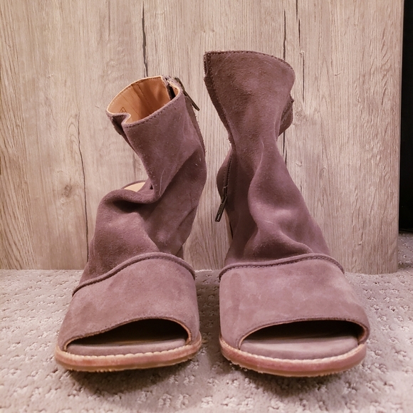 UGG Valencia Peep Toe Ankle Boots - Picture 8 of 12